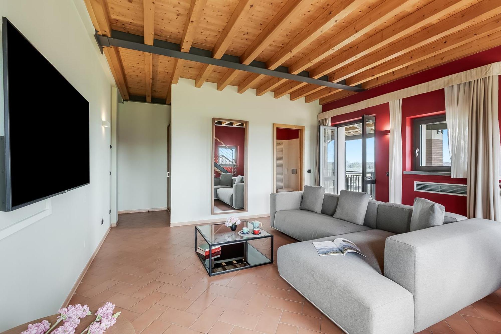 Almavite Wine Resort With Pool Desenzano del Garda Exterior photo